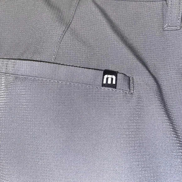 Travis Mathew Golf Pants Lot of 2 Black & Grey Lightweight Men’s Size 36 - Picture 7 of 10